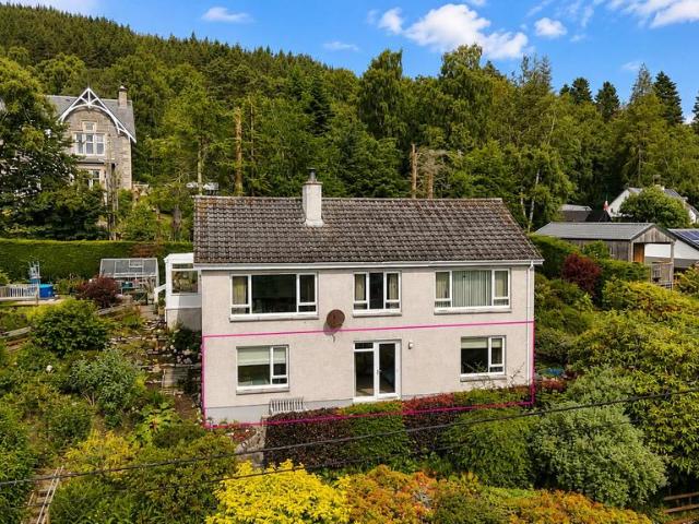 Flat for sale in Kingussie, Scotland