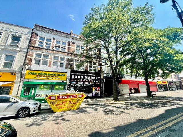 Flat for sale in Callis Yard, Greater London