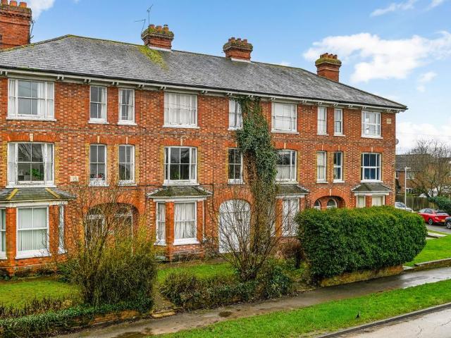 Flat for sale in Bridgefield, Kent