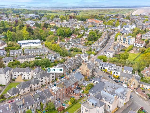 Flat for sale in St Andrews, Scotland