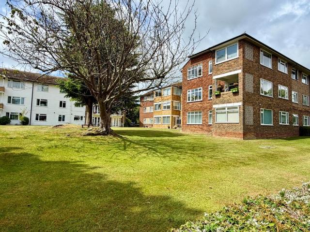 Flat for sale in Little Common, Heathlands