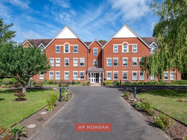 Flat for sale in Bromsgrove