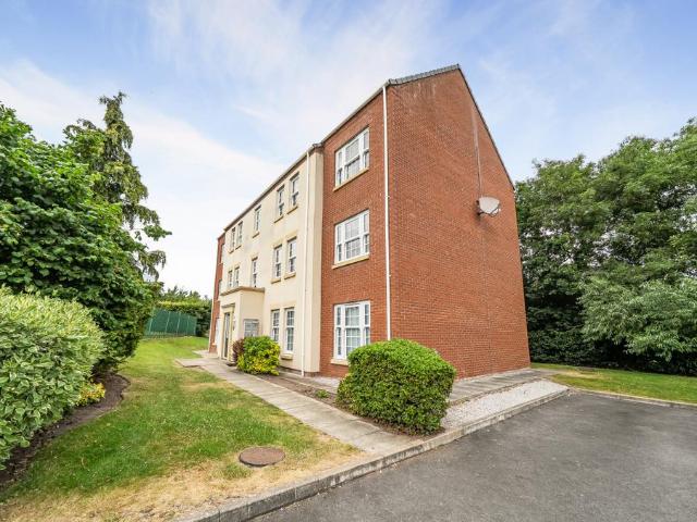 Flat for sale in Kingsbourne, Nantwich