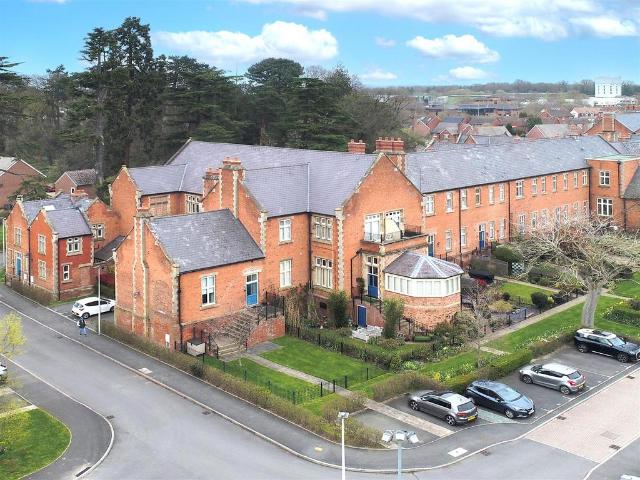Flat for sale in Oxon, Shrewsbury
