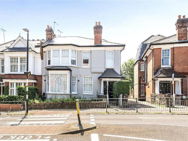 Flat for sale in Muswell Hill, Greater London
