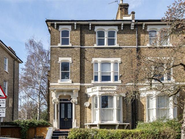 Flat for sale in London Borough of Lewisham, Brockley