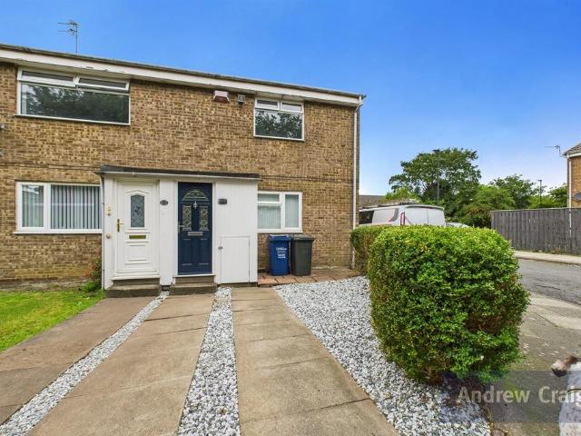 Flat for sale in Blakelaw, Tyne And Wear