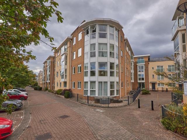 Flat for sale in Watergate, Devon