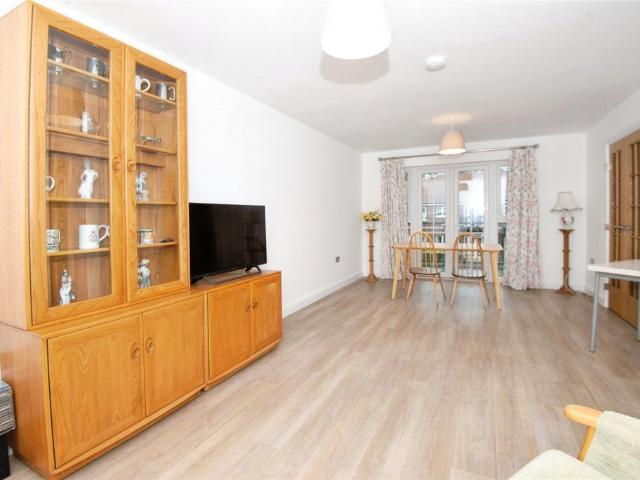 Flat for sale in Princes Risborough, Buckinghamshire