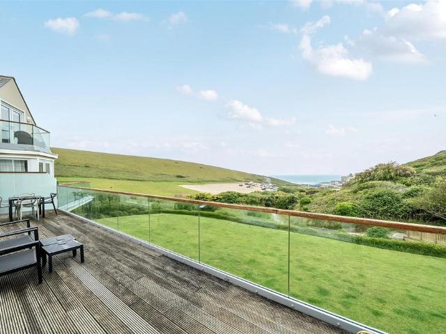 Flat for sale in Newquay, Cornwall