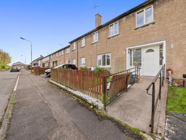 Flat for sale in Plean, Stirling