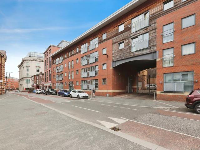 Flat for sale in City Centre, South Yorkshire