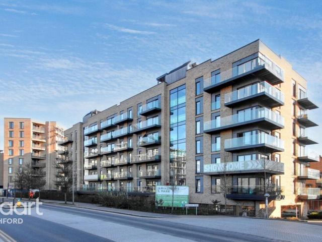 Flat for sale in South Ashford, Bridgefield
