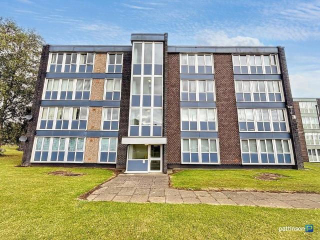 Flat for sale in Blakelaw, Tyne And Wear