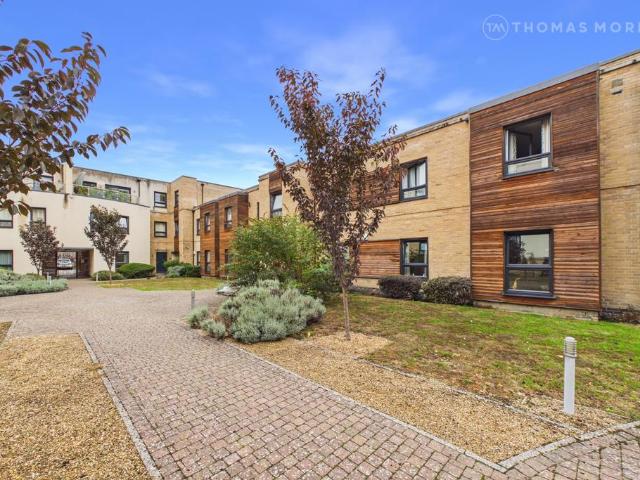 Flat for sale in Huntingdon