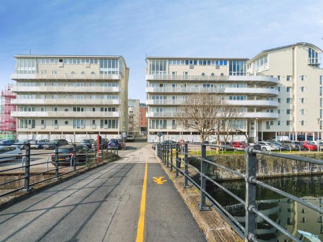 Flat for sale in Baltic Triangle, Calderstones