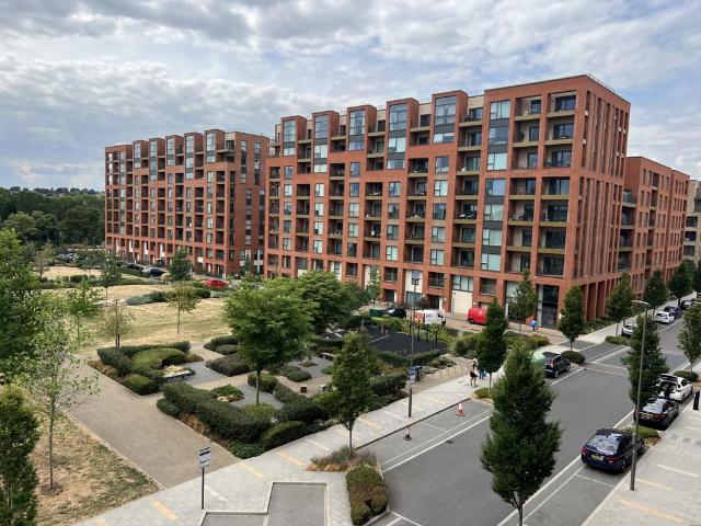 Flat for sale in Colindale, Greater London