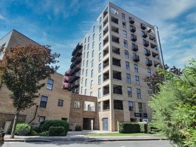 Flat for sale in Greater London
