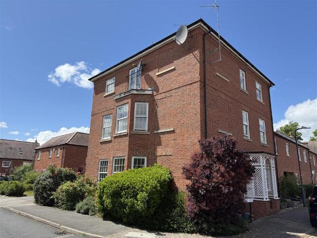Flat for sale in Stratford-upon-Avon, Alderminster