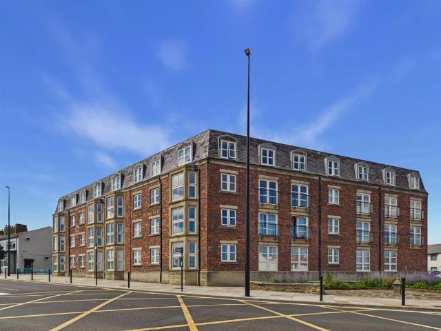 Flat for sale in Whitley Bay, North Tyneside
