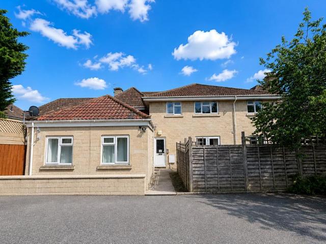 Flat for sale in Avoncliff, Wiltshire
