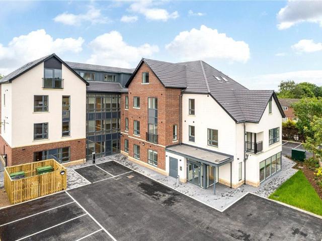 Flat for sale in Mickletown, Leeds