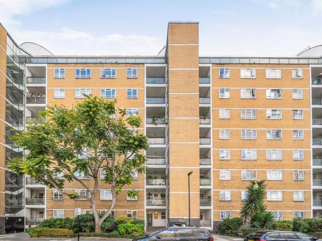 Flat for sale in Pimlico, Greater London