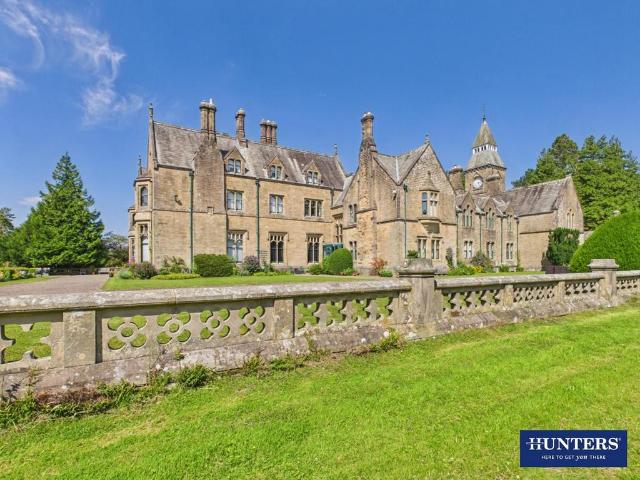 Flat for sale in Sedgwick