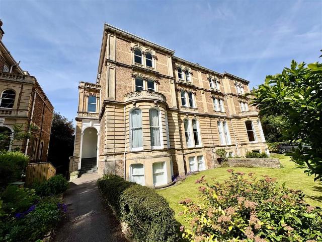 Flat for sale in Clifton Village, Feckenham