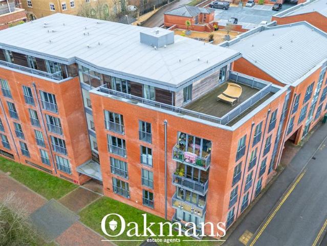 Flat for sale in Dickens Heath, West Midlands