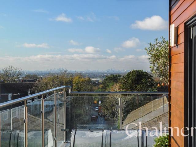 Flat for sale in Navestock Side, Essex