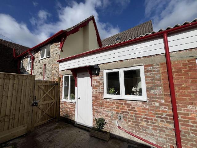 Flat for sale in Wareham Town, Arne