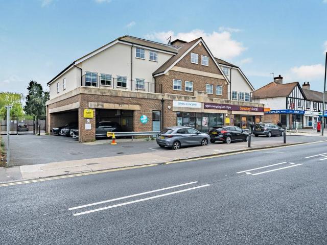 Flat for sale in West Heath, Greater London
