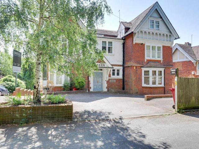 Flat for sale in Reading