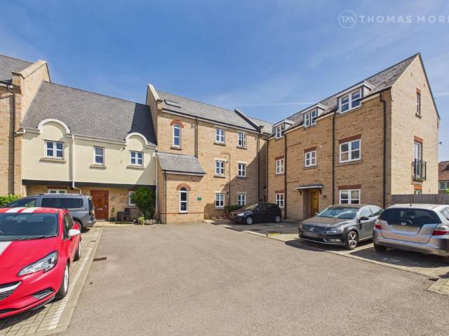 Flat for sale in Huntingdon, Cambridgeshire