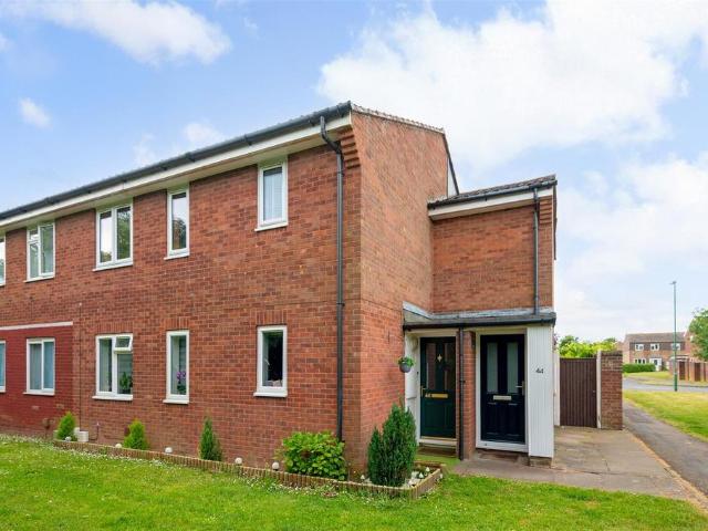 Flat for sale in Chichester, Littlecote