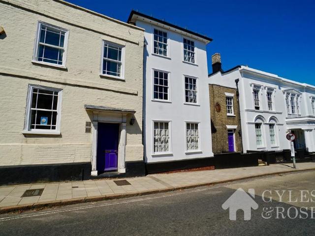 Flat for sale in Hythe, Fordham Heath