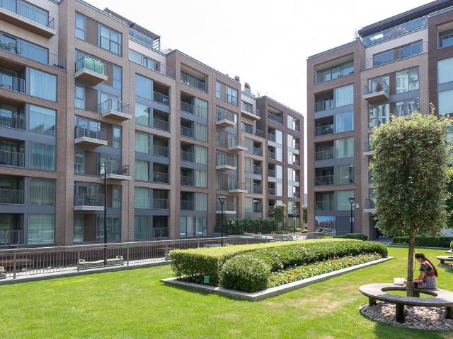 Flat for sale in Greater London