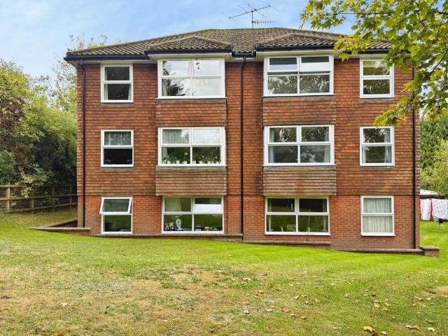 Flat for sale in Hughenden Valley, High Wycombe