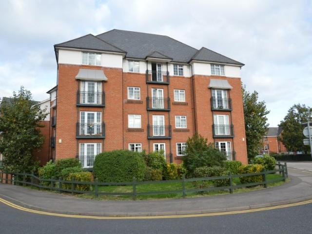 Flat for sale in Windsor, Clewer New Town