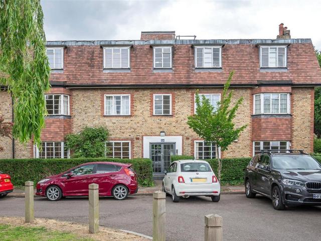 Flat for sale in Finchley, Isle Of Man
