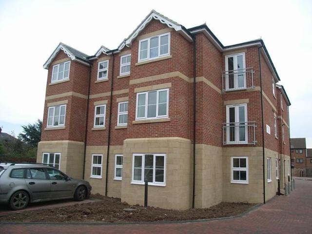 Flat for sale in Grove Hill, Normanby
