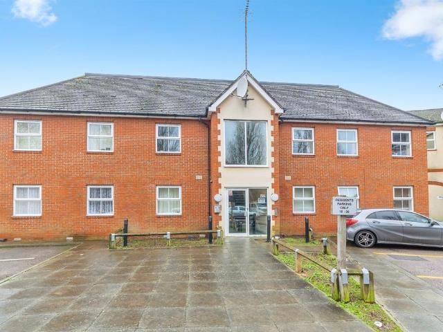 Flat for sale in West Bletchley, Bletchley