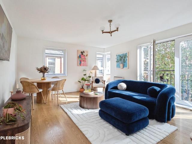 Flat for sale in Blackfriars, Salford