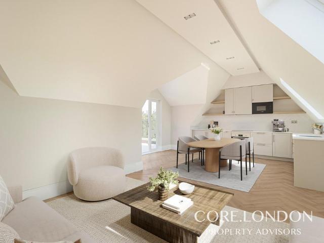 Flat for sale in London Borough of Ealing, Greater London