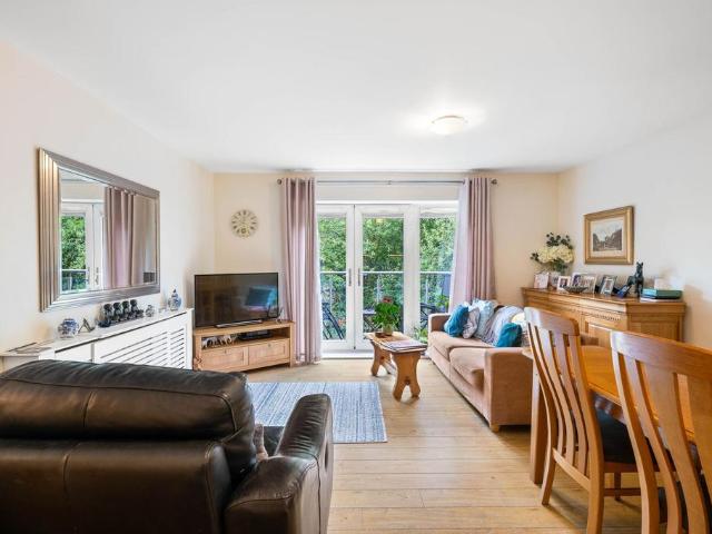 Flat for sale in Lincoln, Ermine