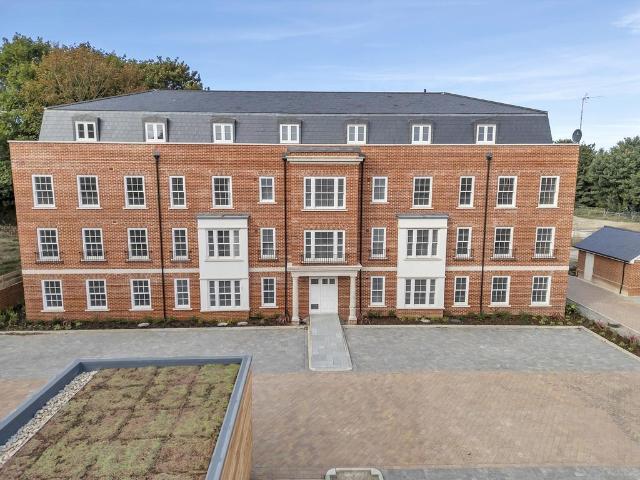 Flat for sale in Chedburgh, Suffolk