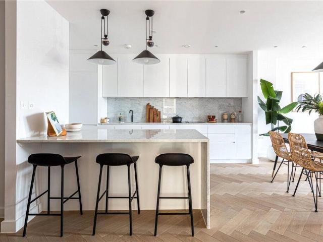 Flat for sale in Shaw Heath, Stockport