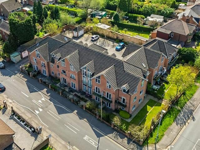 Flat for sale in Woodthorpe, Gedling