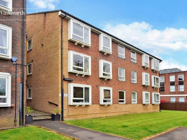 Flat for sale in Greater London